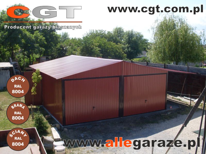 Garaże blaszane brązowy Garaż podwójny 6x5 z zadaszeniem 2x5 z dachem dwuspadowym w kolorze ceglastym RAL8004 cgt.com.pl allegaraze.pl